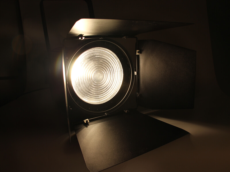 100W LED TV Studio Fresnel ضوء مستمر