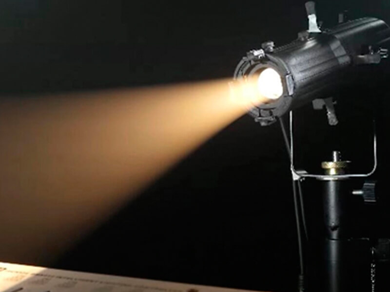 60W ميني زووم LED الشخصي Ellipsoidal عاكس الضوء